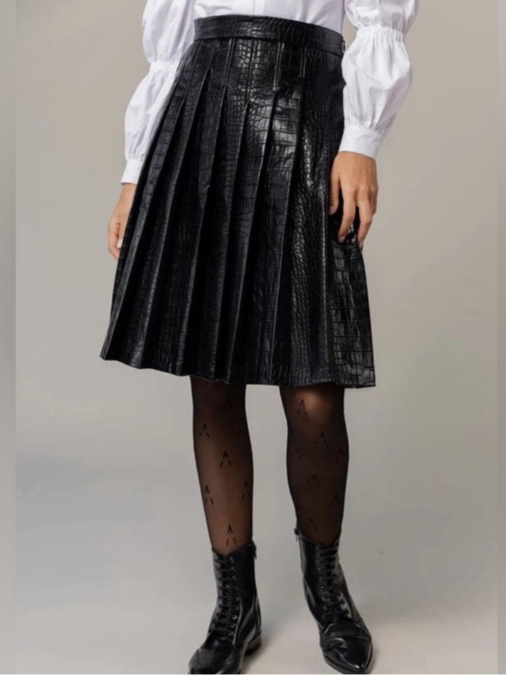 Black Pleated Faux Leather Skirt (not crocodile-plain pleather)